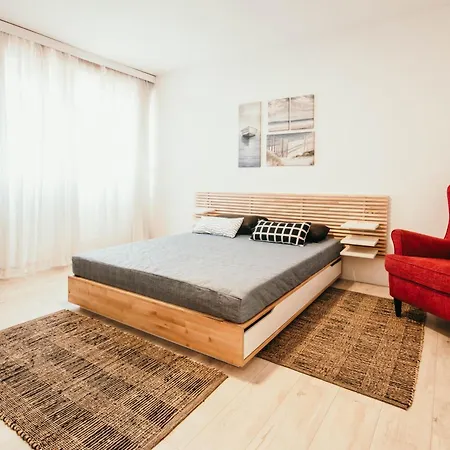 Three Lakes - Lakeside Srl L&b Appartamento